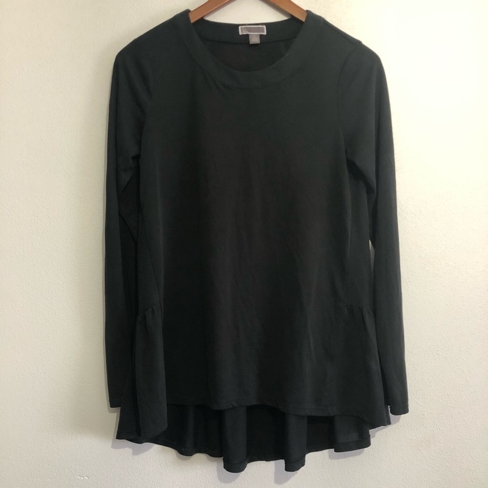 Chelsea28‎ dressy black top